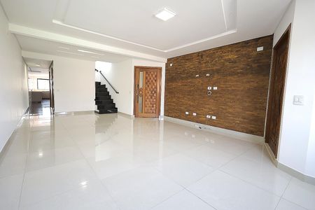 Casa para alugar com 3 quartos, 310m² em Parque Oratório, Santo André