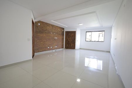 Casa à venda com 310m², 3 quartos e 6 vagas Casa à venda com 310m², 3 quartos e 6 vagasSala