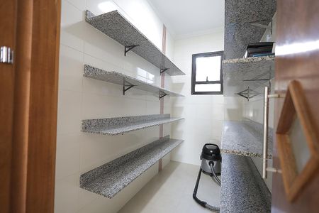 Casa à venda com 310m², 3 quartos e 6 vagas Casa à venda com 310m², 3 quartos e 6 vagasDispensa