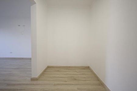 Casa à venda com 310m², 3 quartos e 6 vagas Casa à venda com 310m², 3 quartos e 6 vagasCloset