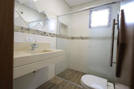 Casa à venda com 310m², 3 quartos e 6 vagas Casa à venda com 310m², 3 quartos e 6 vagasBanheiro 3