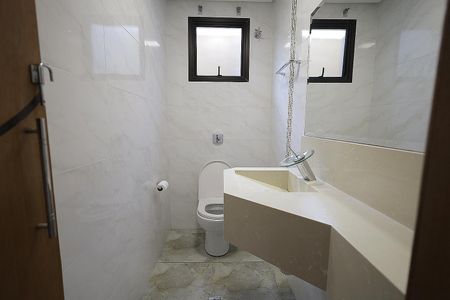Casa à venda com 310m², 3 quartos e 6 vagas Casa à venda com 310m², 3 quartos e 6 vagasBanheiro