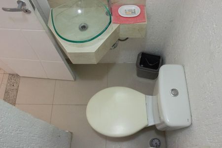 Casa para alugar com 120m², 3 quartos e 3 vagasBanheiro Social