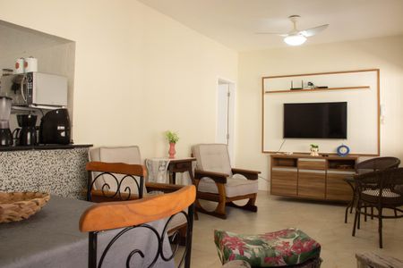 Casa para alugar com 120m², 3 quartos e 3 vagasSala
