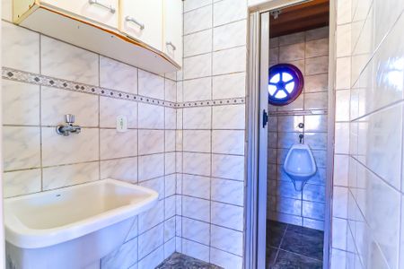 Casa à venda com 89m², 2 quartos e sem vaga Casa à venda com 89m², 2 quartos e sem vagaLavabo