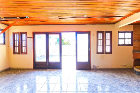 Casa à venda com 89m², 2 quartos e sem vaga Casa à venda com 89m², 2 quartos e sem vagaTerraço