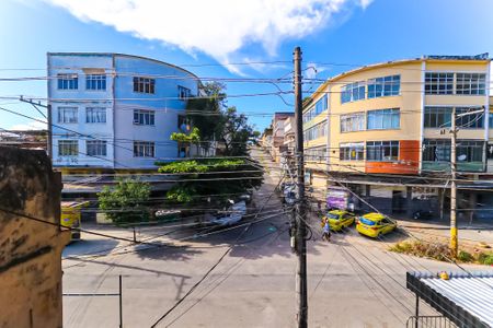 Sala vista  de casa à venda com 2 quartos, 89m² em Piedade, Rio de Janeiro