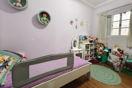 Casa à venda com 166m², 4 quartos e 3 vagas Casa à venda com 166m², 4 quartos e 3 vagasQuarto 1