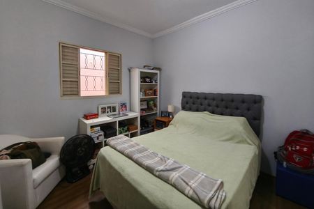 Casa à venda com 166m², 4 quartos e 3 vagas Casa à venda com 166m², 4 quartos e 3 vagasQuarto 2
