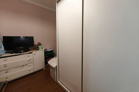Casa à venda com 166m², 4 quartos e 3 vagas Casa à venda com 166m², 4 quartos e 3 vagasQuarto 3