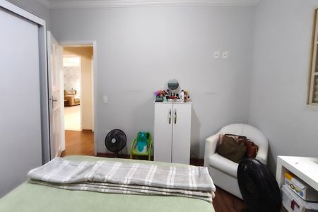 Casa à venda com 166m², 4 quartos e 3 vagas Casa à venda com 166m², 4 quartos e 3 vagasQuarto 2