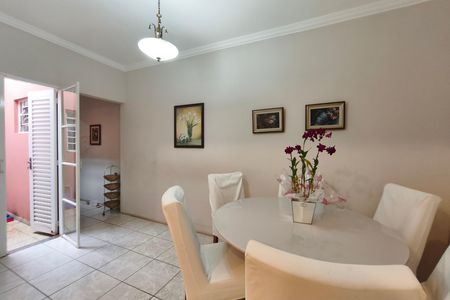 Sala de Jantar de casa à venda com 4 quartos, 166m² em Vila Marieta, Campinas
