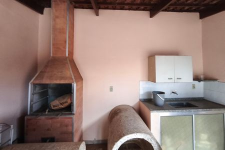 Casa à venda com 166m², 4 quartos e 3 vagas Casa à venda com 166m², 4 quartos e 3 vagasÁrea gourmet