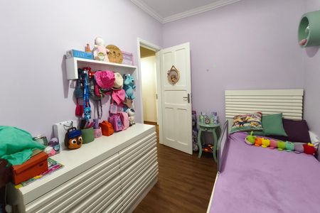 Casa à venda com 166m², 4 quartos e 3 vagas Casa à venda com 166m², 4 quartos e 3 vagasQuarto 1