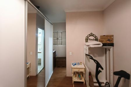 Casa à venda com 166m², 4 quartos e 3 vagas Casa à venda com 166m², 4 quartos e 3 vagasQuarto 3