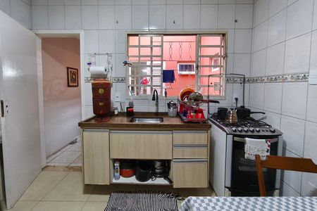 Casa à venda com 166m², 4 quartos e 3 vagas Casa à venda com 166m², 4 quartos e 3 vagasCozinha