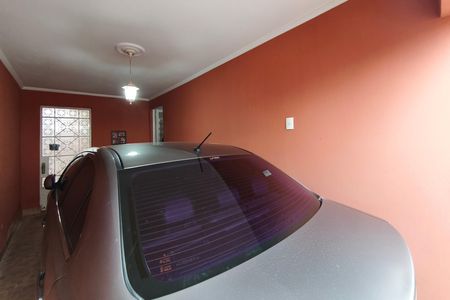 Casa à venda com 166m², 4 quartos e 3 vagas Casa à venda com 166m², 4 quartos e 3 vagasQuintal - Garagem