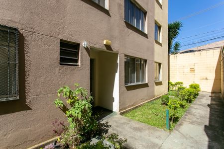 Apartamento à venda com 55m², 3 quartos e 1 vagaÁrea comum / Entrada do bloco 