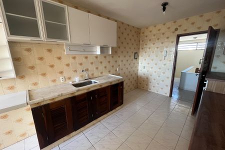Apartamento à venda com 195m², 3 quartos e 1 vaga Apartamento à venda com 195m², 3 quartos e 1 vagaCozinha