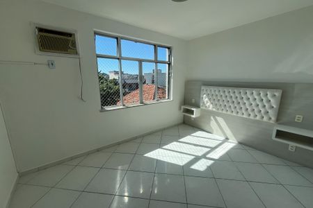 Apartamento à venda com 195m², 3 quartos e 1 vaga Apartamento à venda com 195m², 3 quartos e 1 vagaQuarto 1