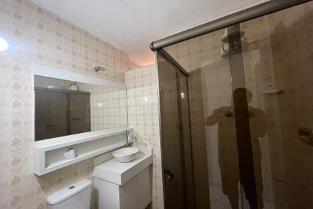 Apartamento à venda com 195m², 3 quartos e 1 vaga Apartamento à venda com 195m², 3 quartos e 1 vagaBanheiro
