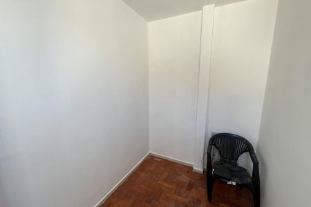 Apartamento à venda com 195m², 3 quartos e 1 vaga Apartamento à venda com 195m², 3 quartos e 1 vagaQuarto de Serviço