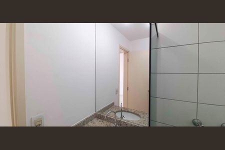 Apartamento à venda com 65m², 3 quartos e 1 vaga Apartamento à venda com 65m², 3 quartos e 1 vagaBanheiro Social