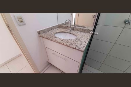 Apartamento à venda com 65m², 3 quartos e 1 vaga Apartamento à venda com 65m², 3 quartos e 1 vagaBanheiro Social
