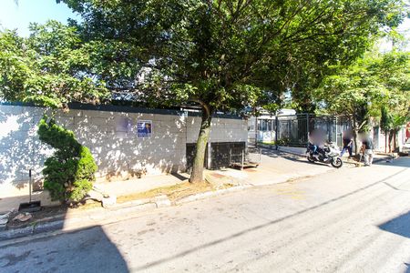 Apartamento à venda com 51m², 2 quartos e sem vaga Apartamento à venda com 51m², 2 quartos e sem vagaFachada + Placa