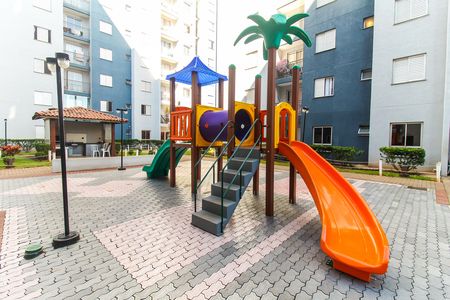 Apartamento à venda com 51m², 2 quartos e sem vaga Apartamento à venda com 51m², 2 quartos e sem vagaÁrea comum - Playground