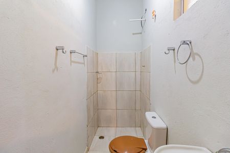 Casa para alugar com 39m², 1 quarto e 1 vaga Casa para alugar com 39m², 1 quarto e 1 vagaBanheiro