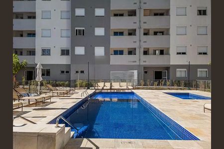 Apartamento à venda com 42m², 2 quartos e sem vagaÁrea comum - Piscina