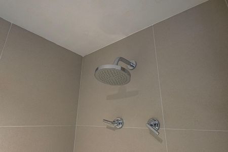 Banheiro de apartamento para alugar com 1 quarto, 32m² em Pinheiros, São Paulo