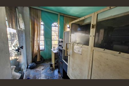 Casa para alugar com 2 quartos, 200m² em Vila Santa Maria, São Paulo