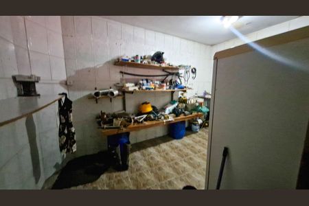 Casa para alugar com 2 quartos, 200m² em Vila Santa Maria, São Paulo