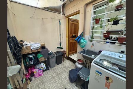 Casa à venda com 63m², 2 quartos e 1 vaga Casa à venda com 63m², 2 quartos e 1 vagaÁrea de Serviço