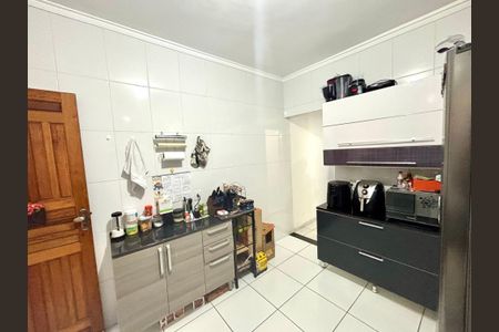 Casa à venda com 63m², 2 quartos e 1 vaga Casa à venda com 63m², 2 quartos e 1 vagaCozinha