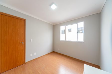 Apartamento para alugar com 2 quartos, 40m² em Cecília, Viamão