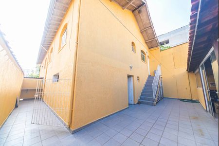 Quintal Fundos de casa à venda com 4 quartos, 309m² em Baeta Neves, São Bernardo do Campo