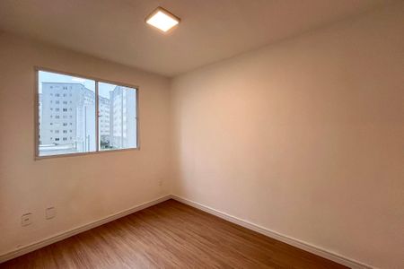 Quarto 1 de apartamento para alugar com 2 quartos, 44m² em Parque Bristol, São Paulo