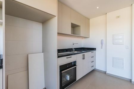 Cozinha de apartamento para alugar com 1 quarto, 47m² em Empresarial 18 do Forte, Barueri