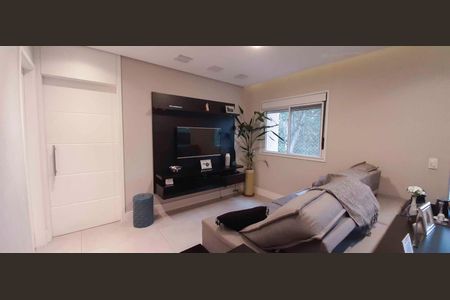 Sala de TV de apartamento à venda com 3 quartos, 108m² em Vila Pirajussara, Osasco