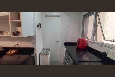 Apartamento para alugar com 108m², 3 quartos e 2 vagas Apartamento para alugar com 108m², 3 quartos e 2 vagasBanheiro da Área de Serviço
