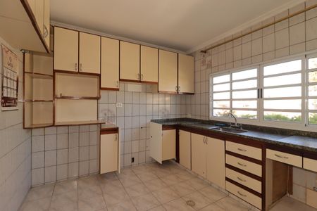 Casa para alugar com 150m², 3 quartos e sem vagaCozinha