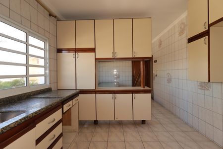 Casa para alugar com 150m², 3 quartos e sem vagaCozinha