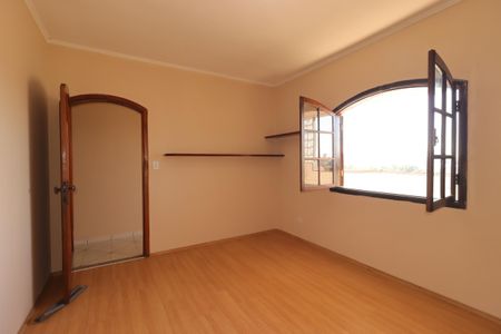 Casa para alugar com 150m², 3 quartos e sem vagaSuíte