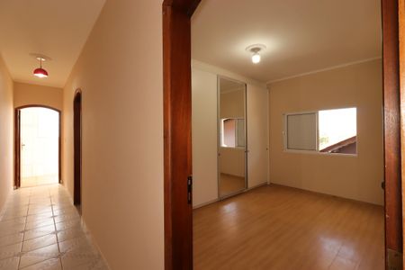 Casa para alugar com 150m², 3 quartos e sem vagaCorredor