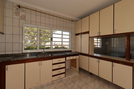 Casa para alugar com 150m², 3 quartos e sem vagaCozinha