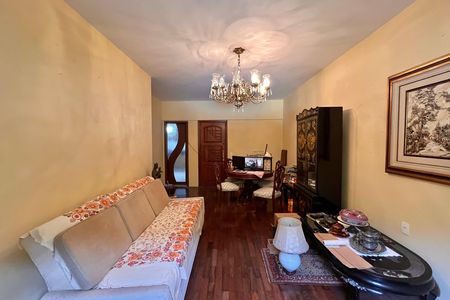 Apartamento à venda com 81m², 2 quartos e 1 vaga