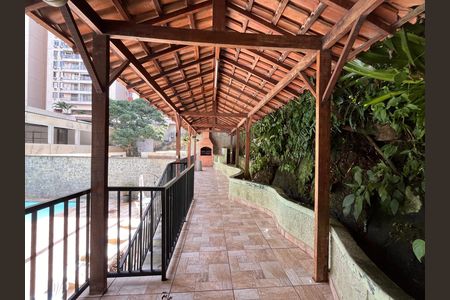 Apartamento à venda com 81m², 2 quartos e 1 vaga